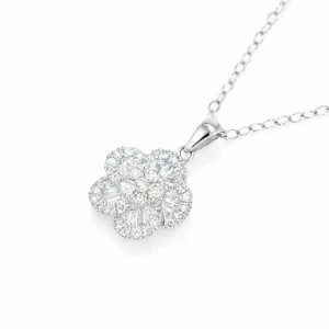 عقد زهرة الكريستال المتألّقة