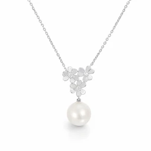 عقد زهرة اللؤلؤ